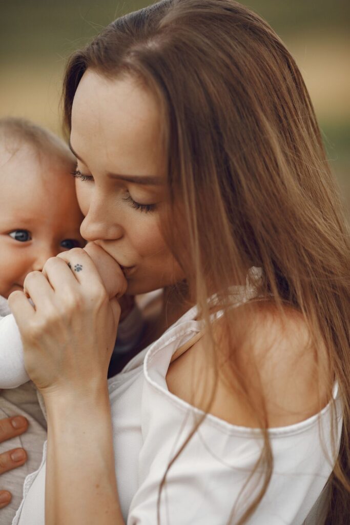émotions sommeil bébé attachement mère enfant